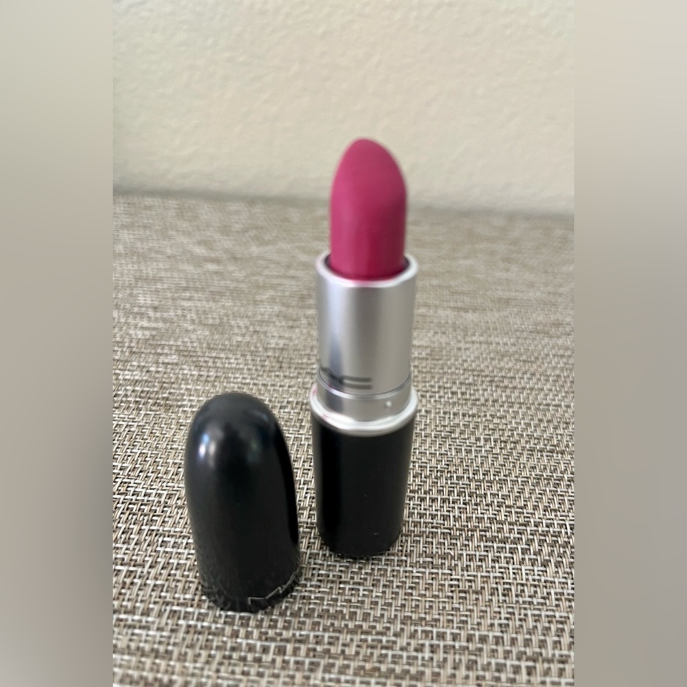 Mac 705 flat out fabulous